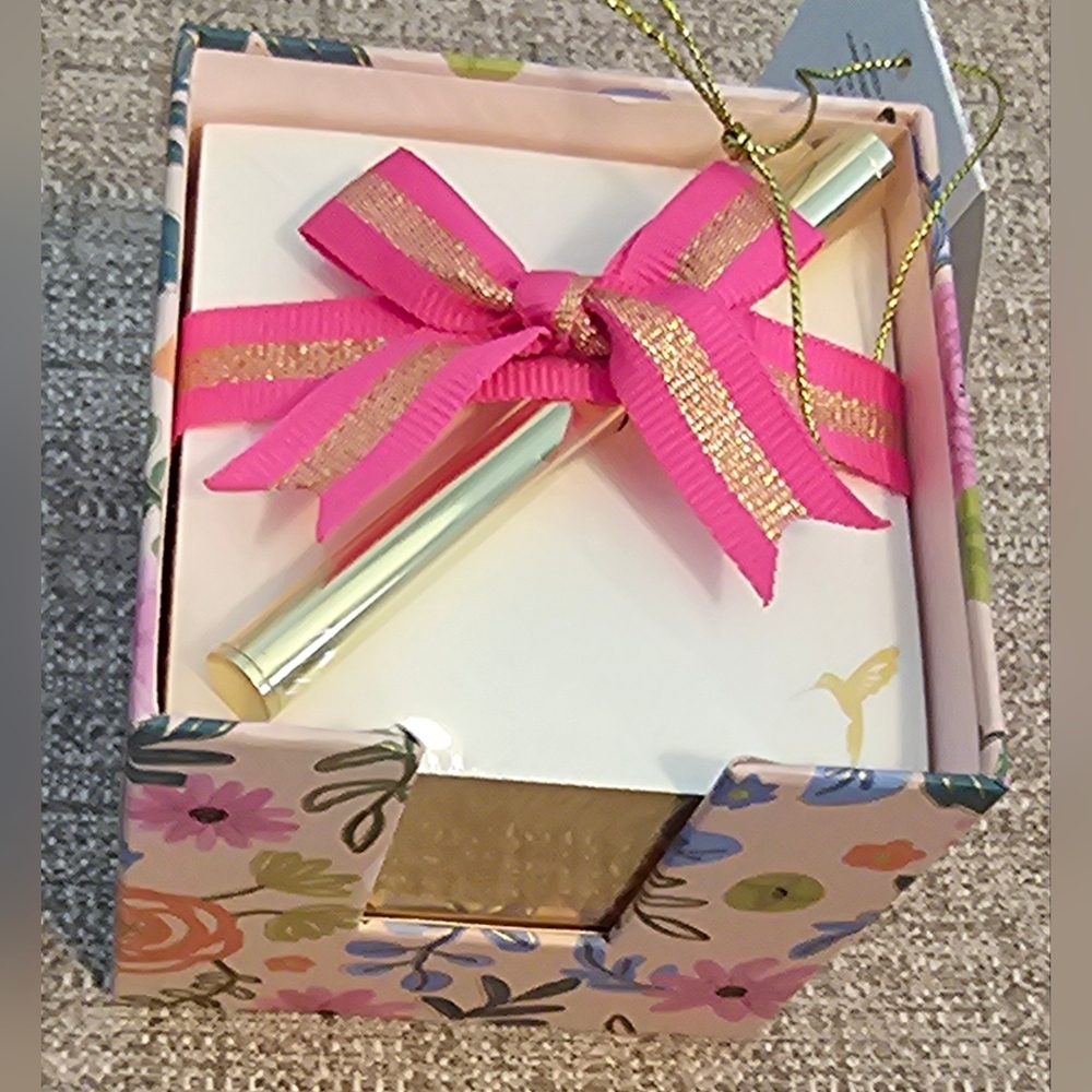 Floral Stationery Set with Pink Ribbon